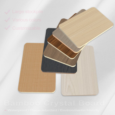 Kualitas Panel Dinding PVC 8mm Dekoratif Tahan Api Veneer Kayu Serat Bambu Papan Dinding Tanpa Sambungan Pabrik