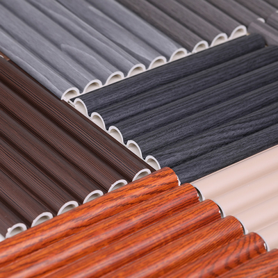 Kualitas 15mm Dekorasi Interior Panel dinding PVC Kayu Plastik Arc Board Pabrik