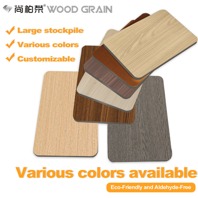 Kualitas 2.44m Bamboo Batubara Wallboard Modern Ringan Mewah PVC Karbon Crystal Wallboard Pabrik