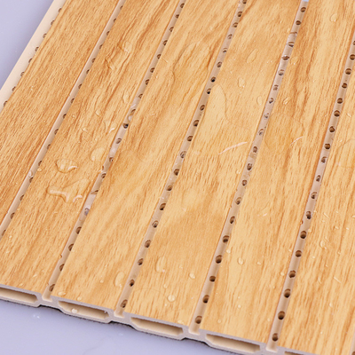 Kualitas Panel Dinding Kedap Suara WPC Tahan Api Dekoratif 1.22*3m 1.22*2.8m Pabrik